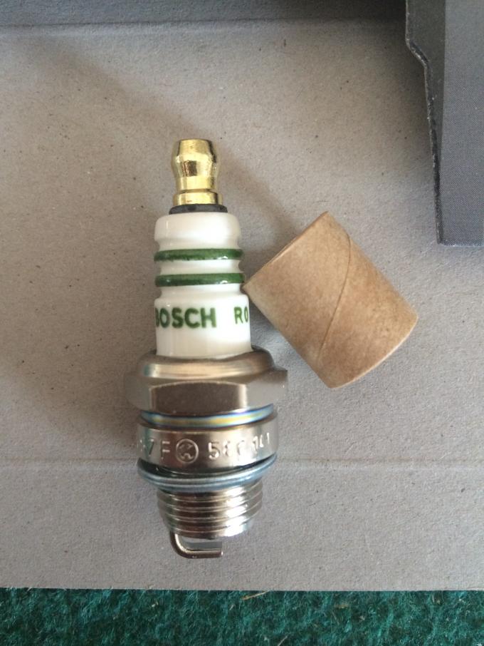 BOSCH WS7F da vela de ignição da serra de cadeia da segadeira para o gerador pequeno do motor de GX120 GX160